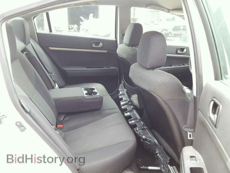 2012 Mitsubishi GALANT (VIN 4A32B2FF1CE015573) — photo 6 of 10