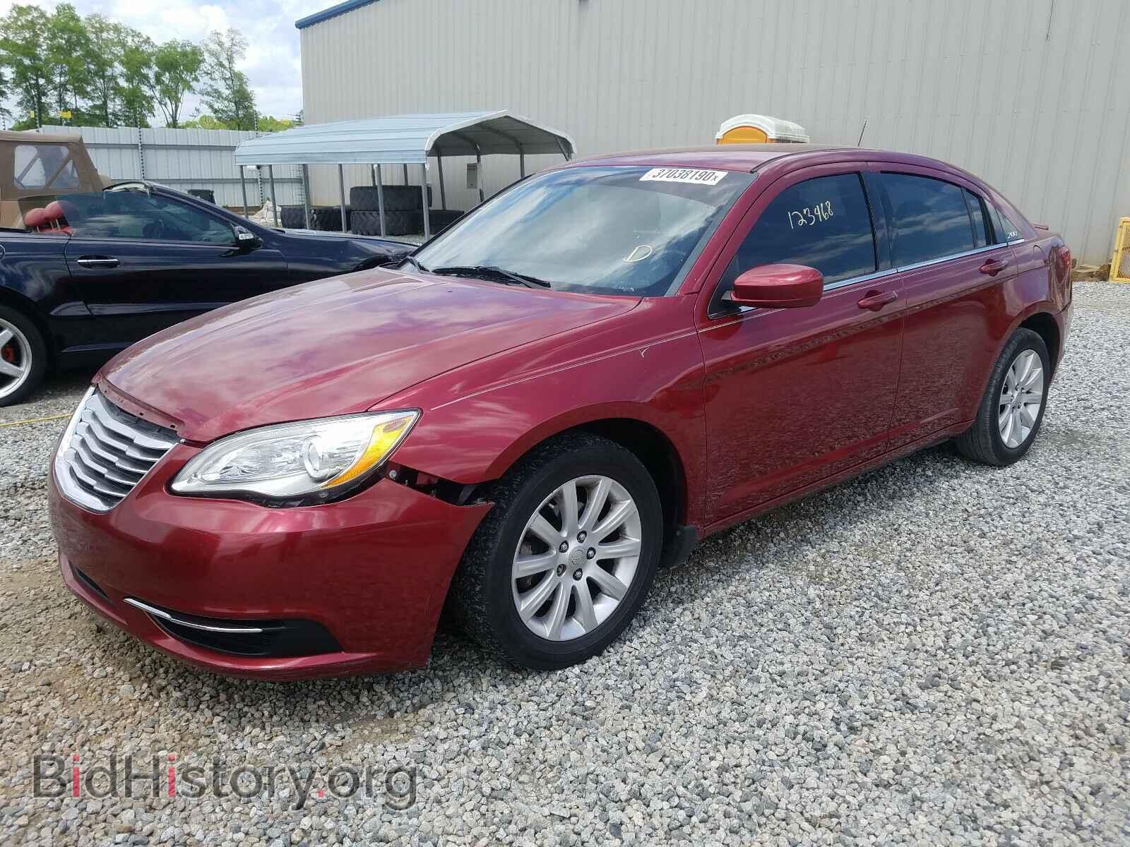 2013 CHRYSLER 200 - VIN: 1C3CCBBG6DN527421 - Фото 2