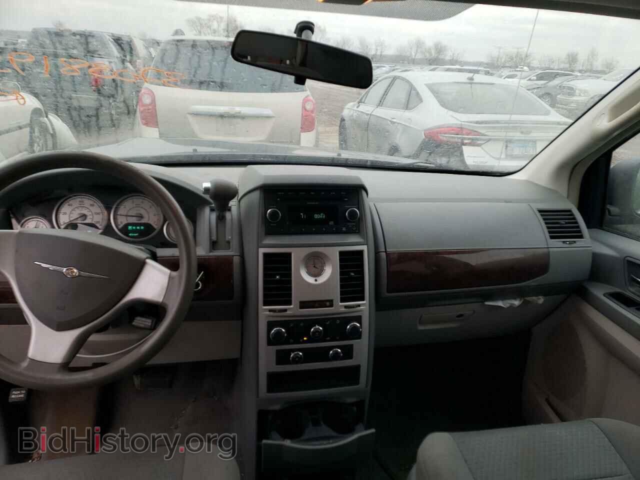 2010 CHRYSLER MINIVAN - VIN: 2A4RR4DE6AR344167 - Фото 8