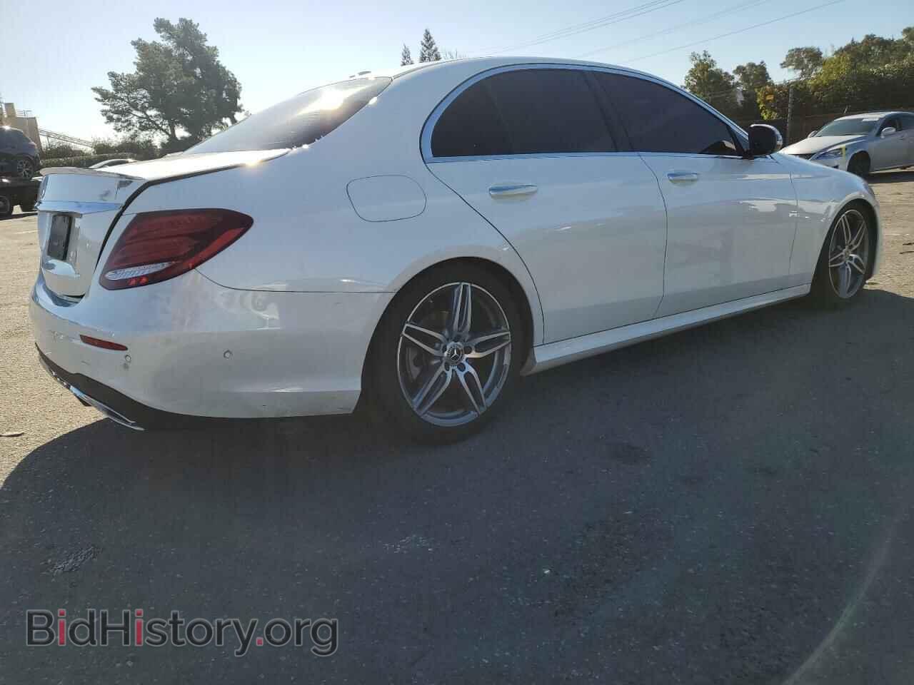 2017 MERCEDES-BENZ E-CLASS - VIN: WDDZF4JB4HA258837 - Фото 3
