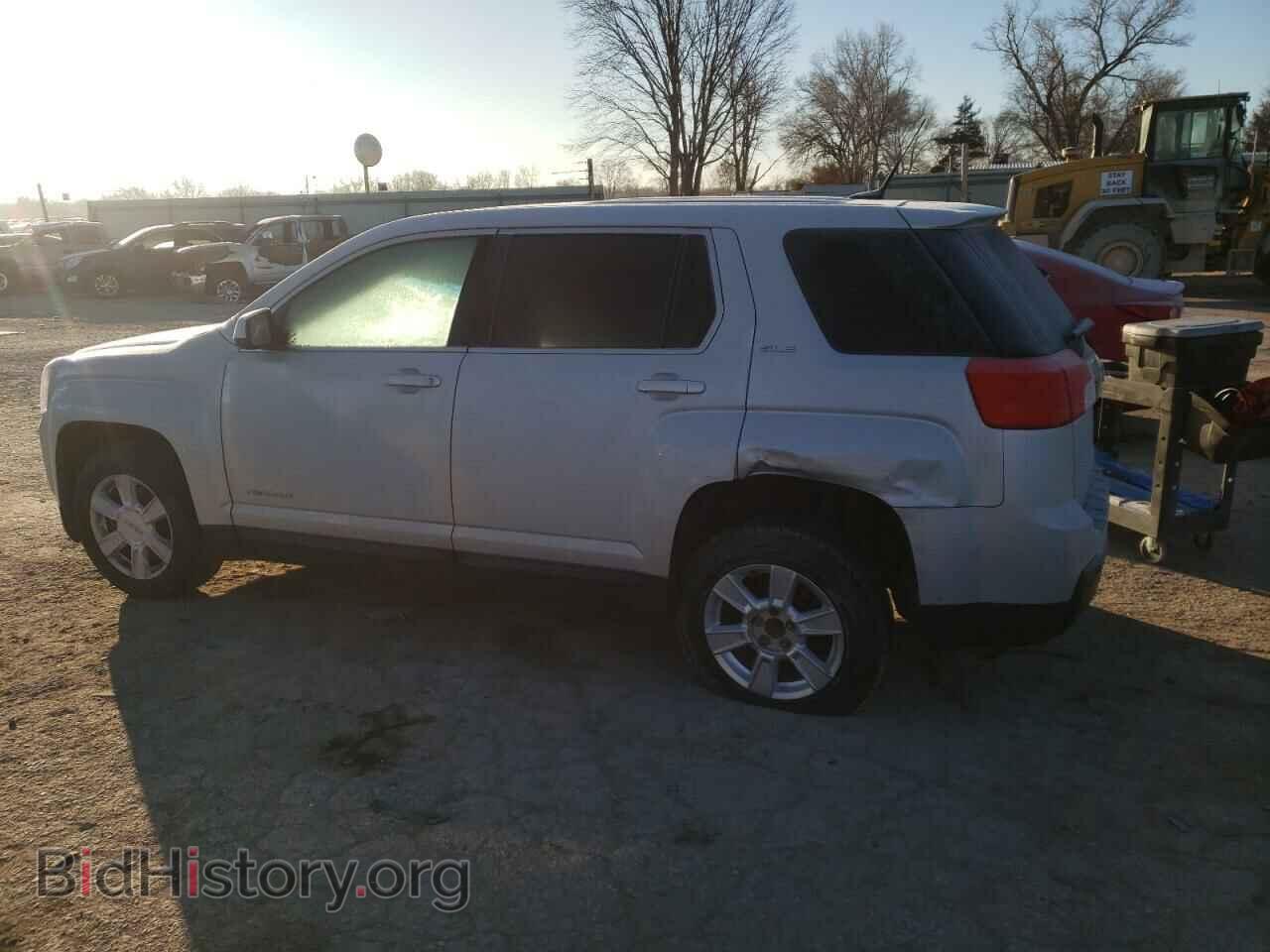 2011 GMC TERRAIN - VIN: 2CTALMEC9B6427018 - Photo 2