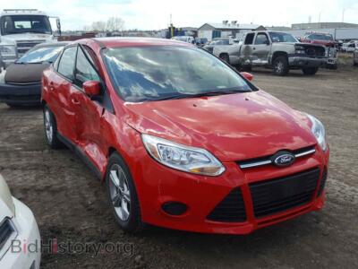 2014 Ford FOCUS Focus SE, red — VIN 1FADP3F25EL399233, Copart