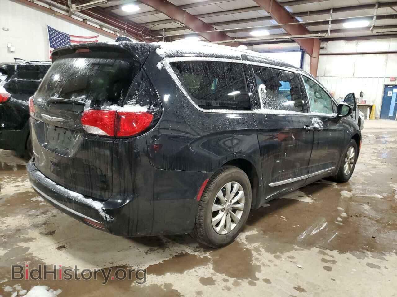 2018 CHRYSLER PACIFICA - VIN: 2C4RC1BG6JR257900 - Фото 3