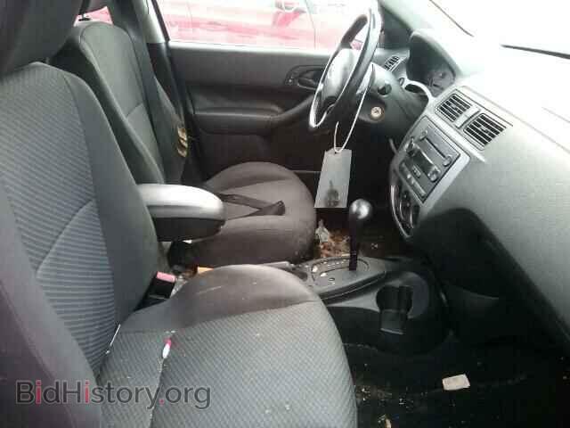 2005 FORD FOCUS - VIN: 3FAFP37N35R103144 - Фото 5