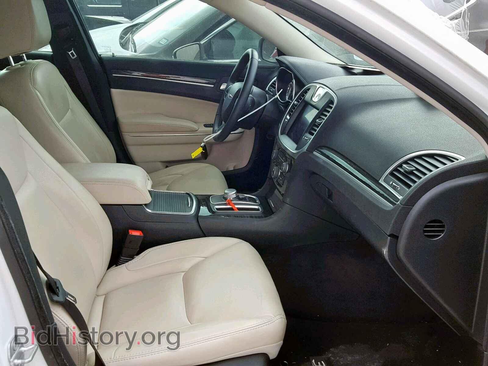 2017 CHRYSLER 300 - VIN: 2C3CCAAG7HH599741 - Фото 5