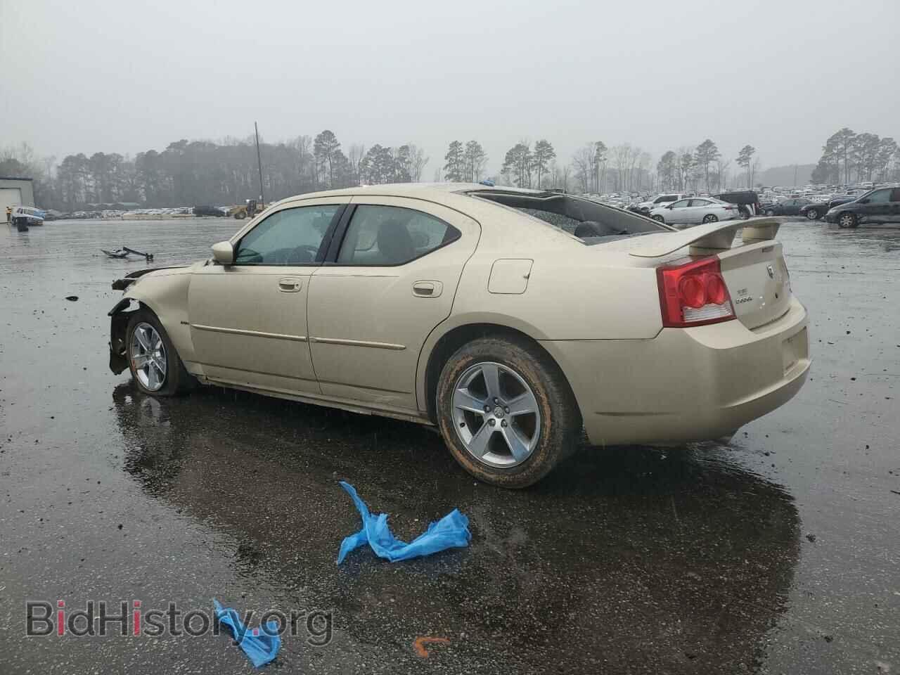 2010 DODGE CHARGER - VIN: 2B3CA5CT9AH144321 - Фото 2