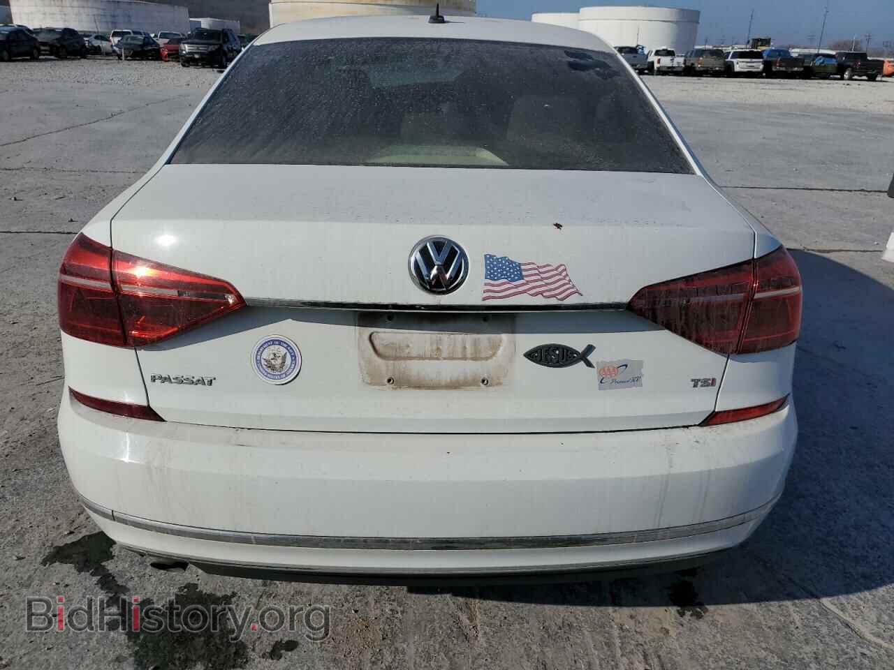 2017 VOLKSWAGEN PASSAT - VIN: 1VWAT7A39HC060007 - Фото 6