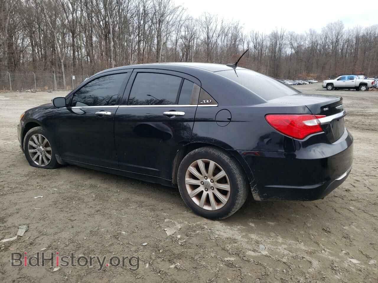 2013 CHRYSLER 200 - VIN: 1C3CCBCG2DN524854 - Фото 2