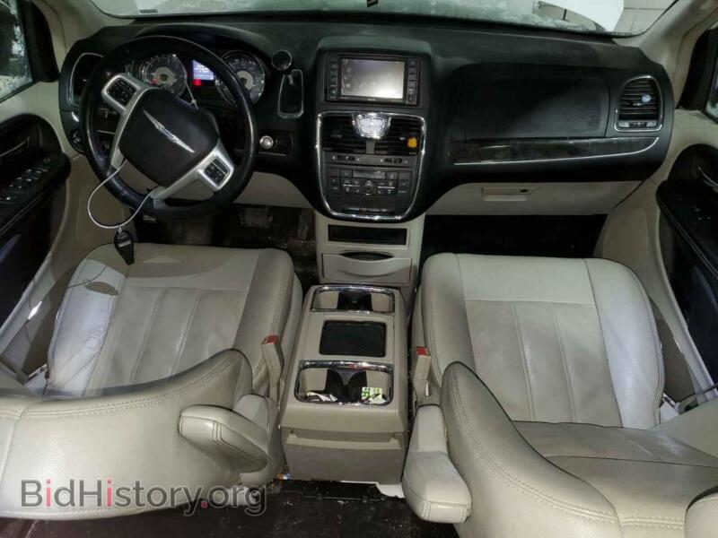 2015 Chrysler MINIVAN (VIN 2C4RC1BG3FR596265) — photo 8 of 13