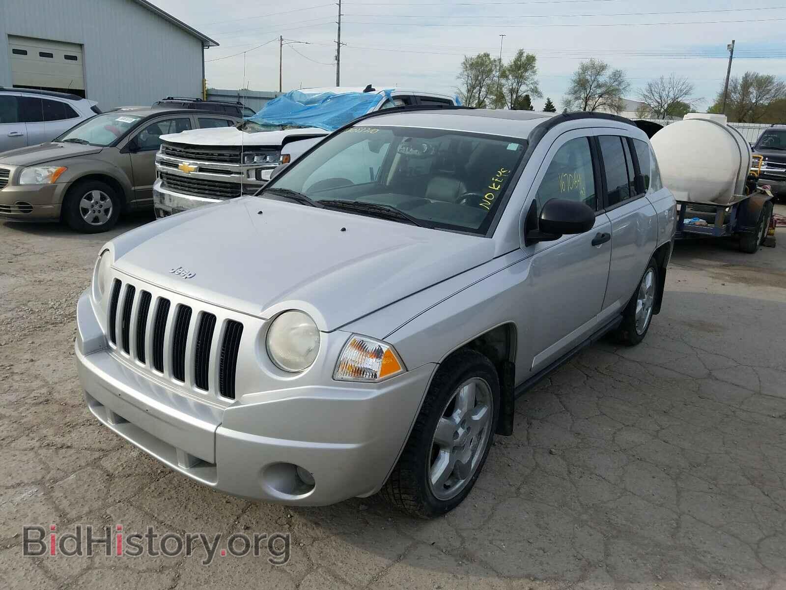 2007 JEEP COMPASS - VIN: 1J8FT57W47D286388 - Фото 2
