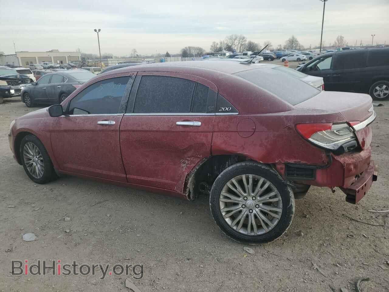 2011 CHRYSLER 200 - VIN: 1C3BC2FB2BN569009 - Фото 2