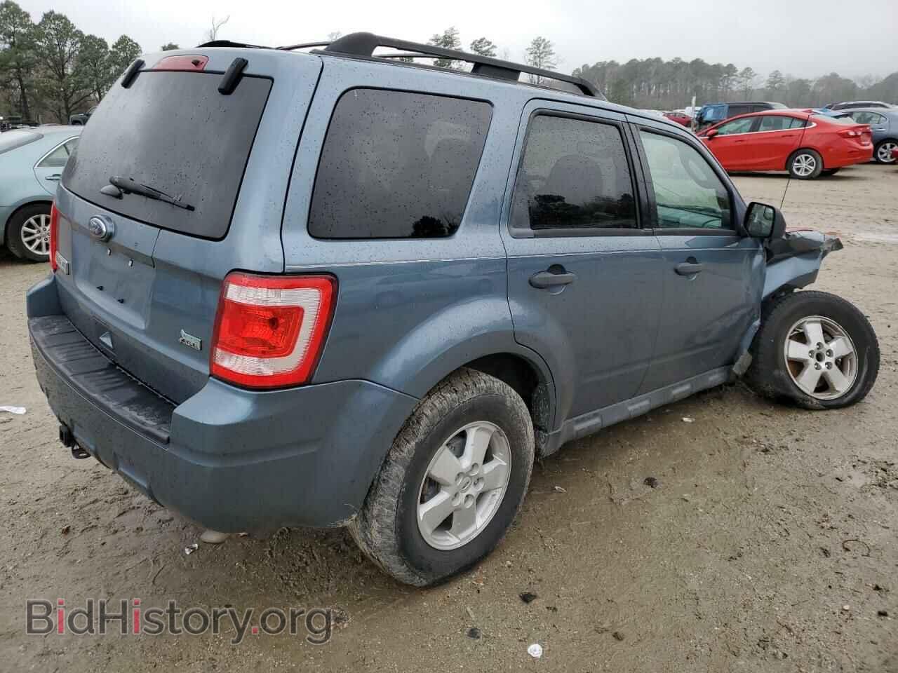 2011 FORD ESCAPE - VIN: 1FMCU0DG3BKB04526 - Фото 3