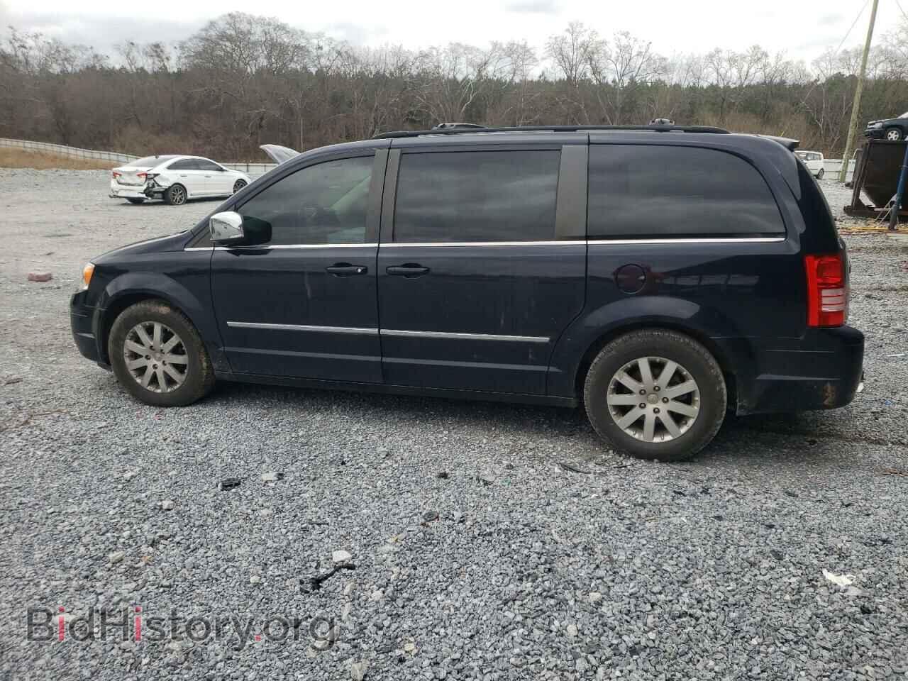 2010 CHRYSLER MINIVAN - VIN: 2A4RR8DX2AR442816 - Фото 2