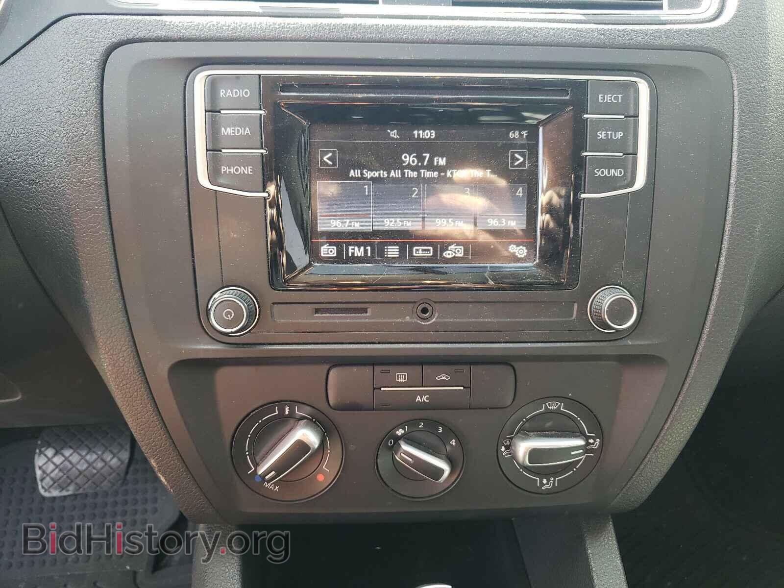 2017 VOLKSWAGEN JETTA - VIN: 3VW2B7AJ2HM374165 - Фото 9