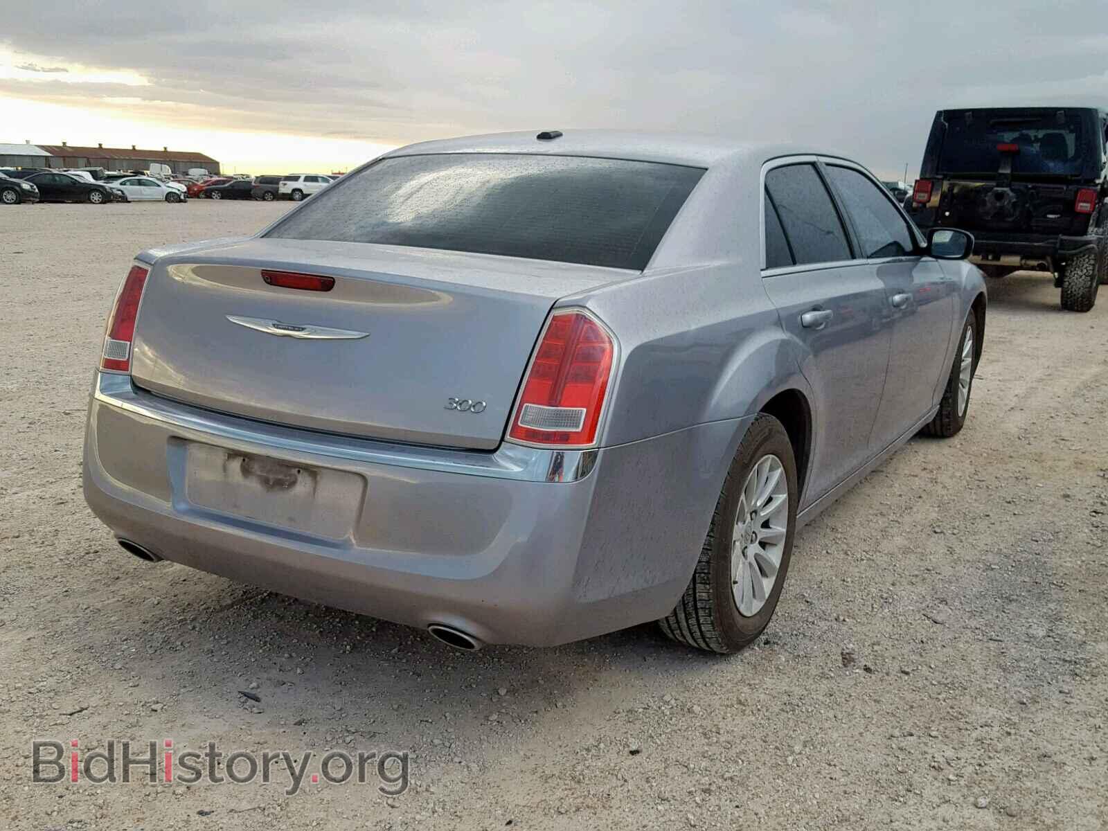 2014 CHRYSLER 300 - VIN: 2C3CCAAG1EH354526 - Фото 4
