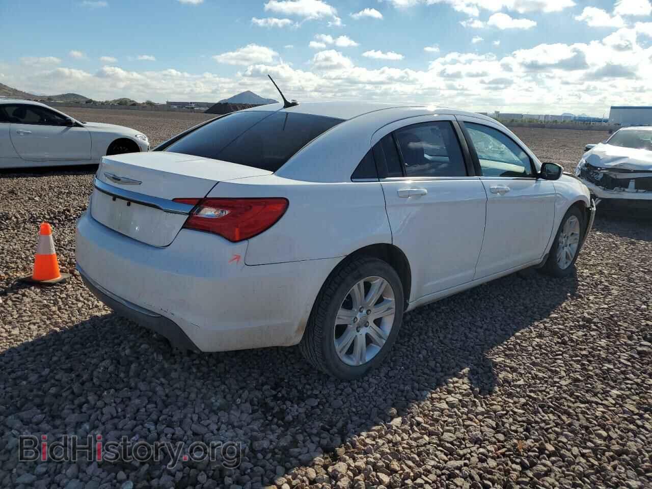 2013 CHRYSLER 200 - VIN: 1C3CCBAB9DN647834 - Фото 3
