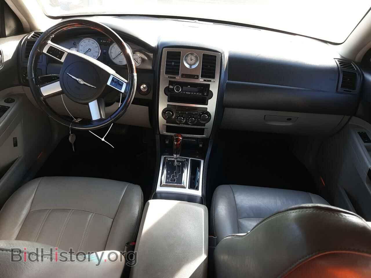 2007 CHRYSLER 300 - VIN: 2C3KA63H37H848569 - Фото 8