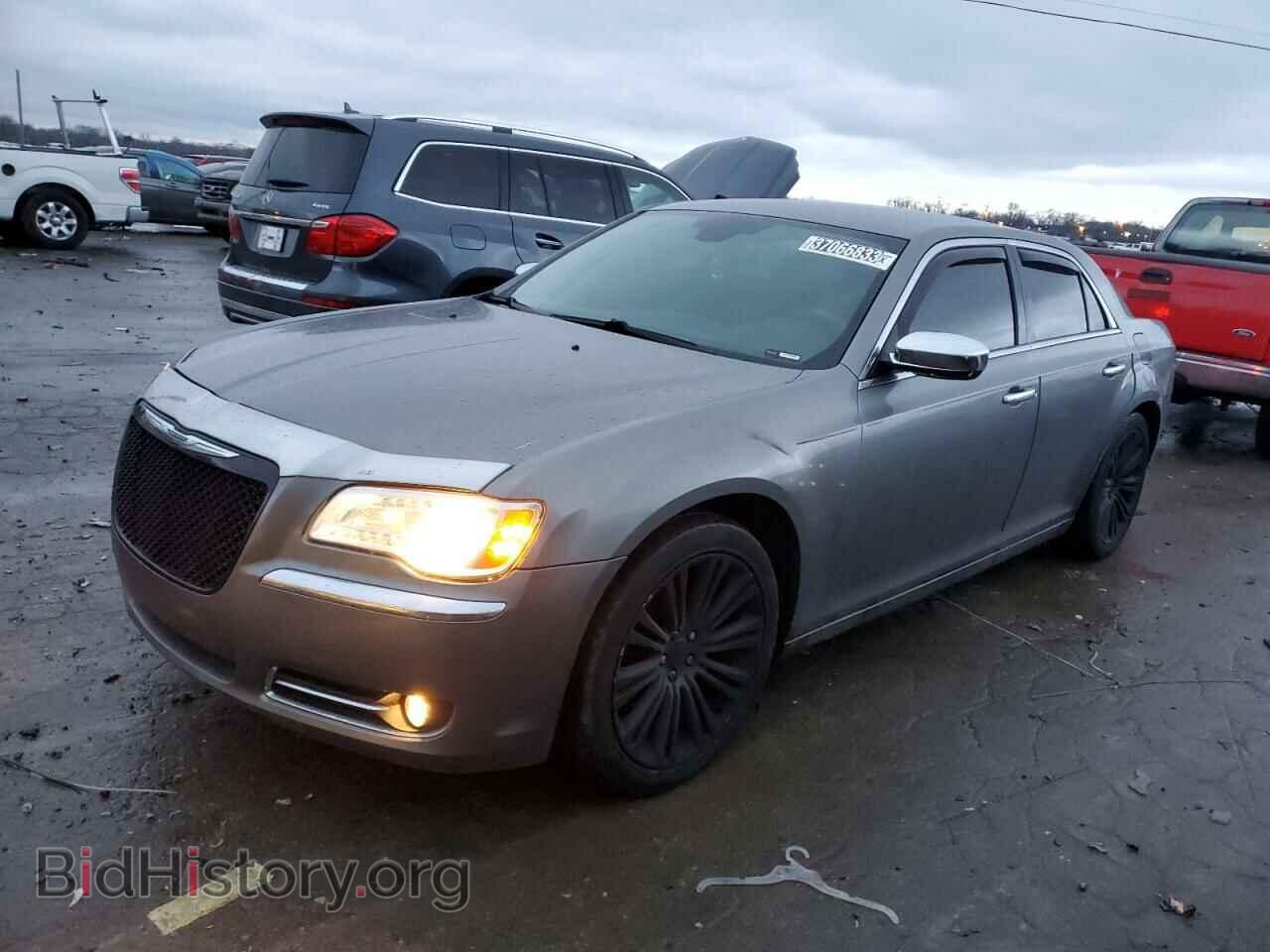 Photo 2C3CA6CT9BH554692 - CHRYSLER 300 2011