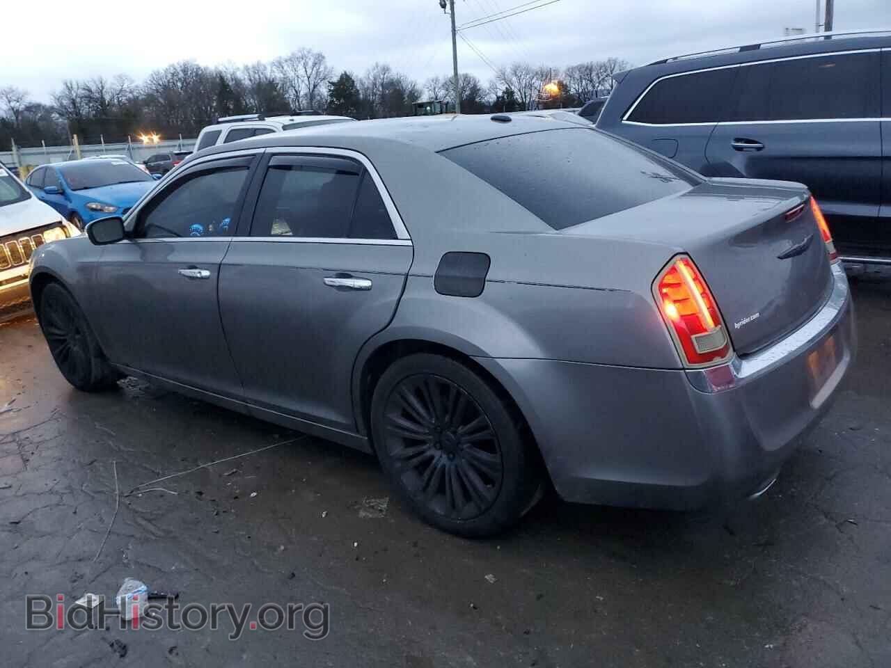 2011 CHRYSLER 300 - VIN: 2C3CA6CT9BH554692 - Фото 2
