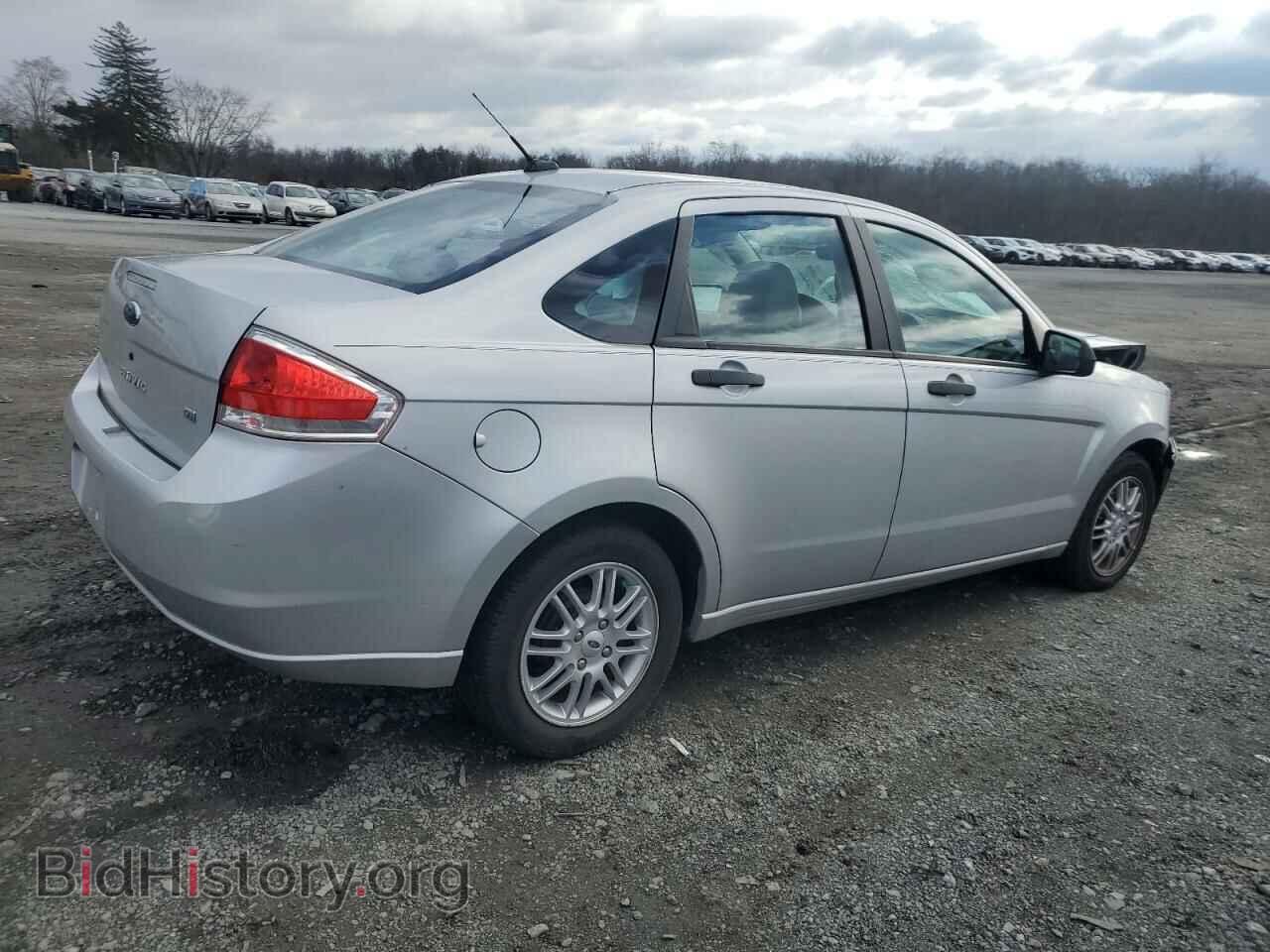 2009 FORD FOCUS - VIN: 1FAHP35N19W226360 - Фото 3