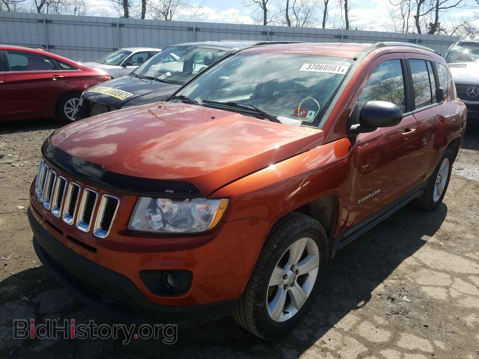 2012 JEEP COMPASS - VIN: 1C4NJDEB3CD588770 - Фото 2
