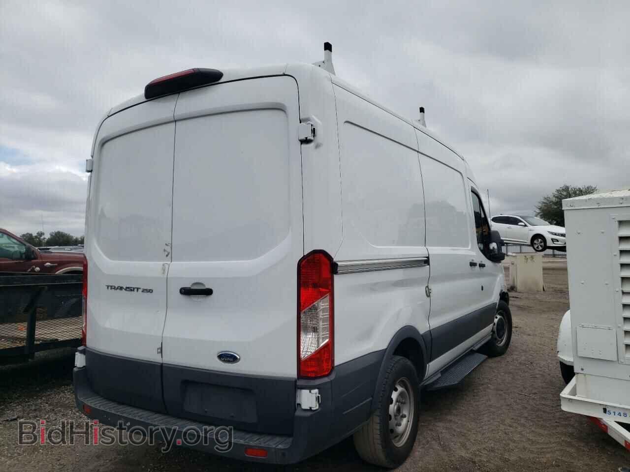 2018 FORD TRANSIT - VIN: 1FTYR1CM3JKB42281 - Фото 3
