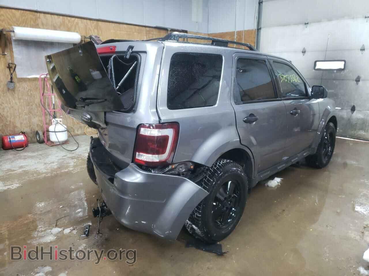 2010 FORD ESCAPE - VIN: 1FMCU9D70AKC46741 - Фото 4