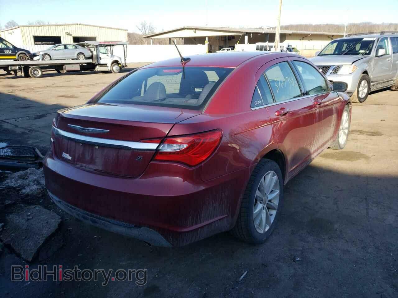 2012 CHRYSLER 200 - VIN: 1C3CCBBG2CN250524 - Фото 4