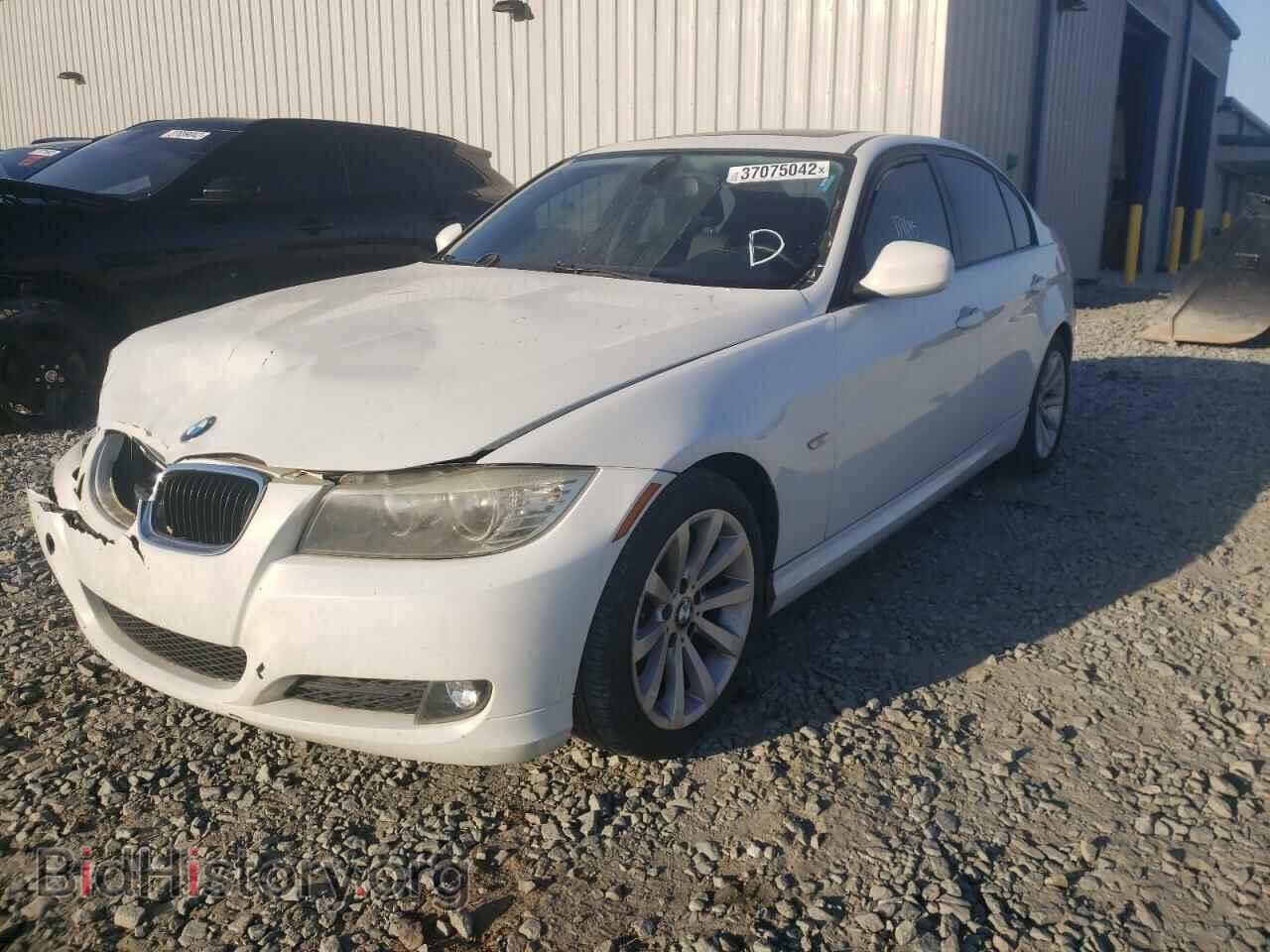 2011 BMW 3 SERIES - VIN: WBAPH5G54BNM76390 - Фото 2