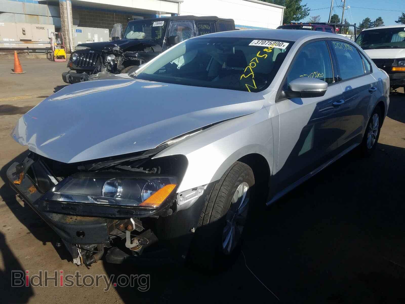 2013 VOLKSWAGEN PASSAT - VIN: 1VWAP7A33DC079800 - Фото 2
