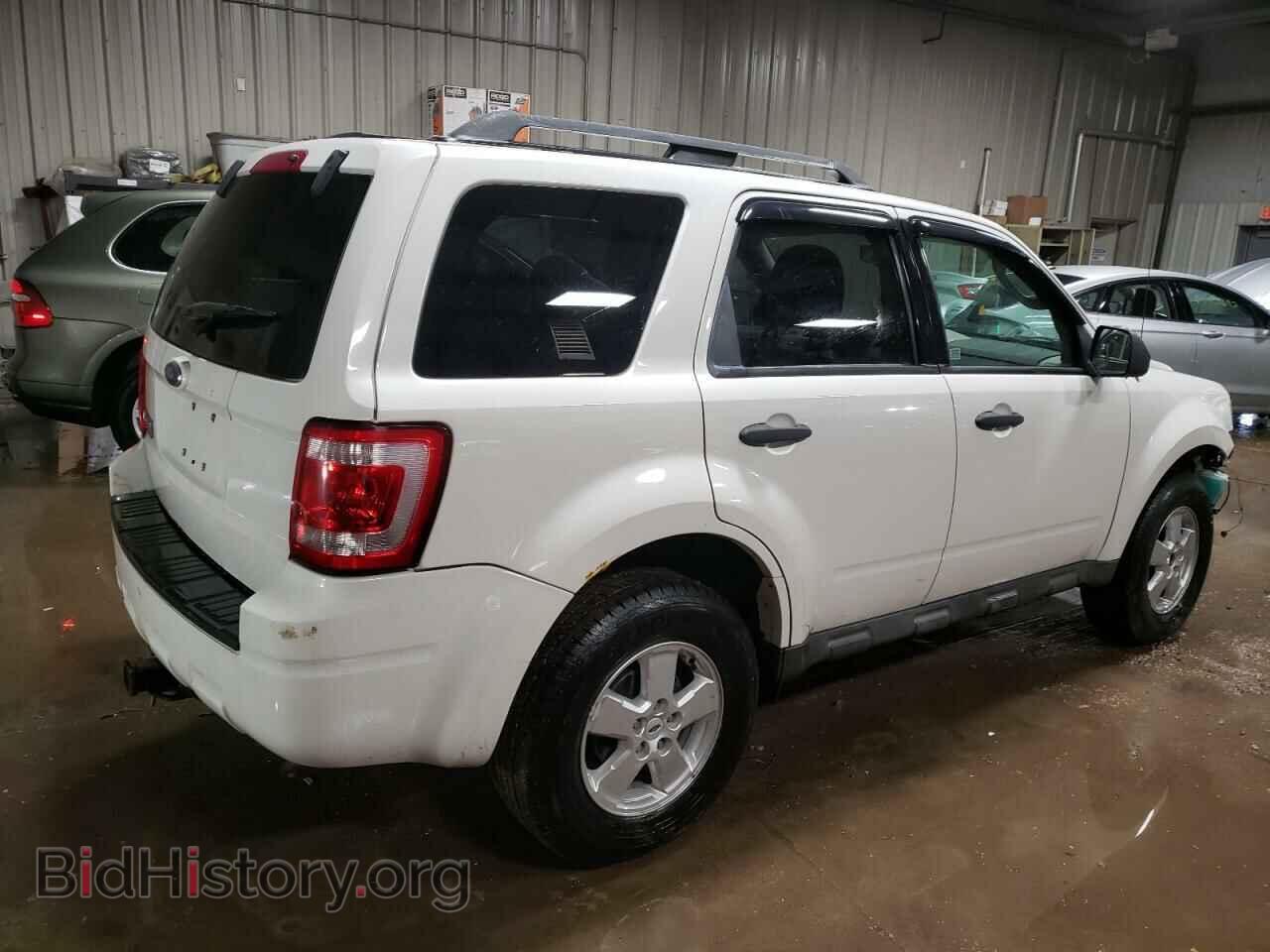 2009 FORD ESCAPE - VIN: 1FMCU03769KB95321 - Фото 3
