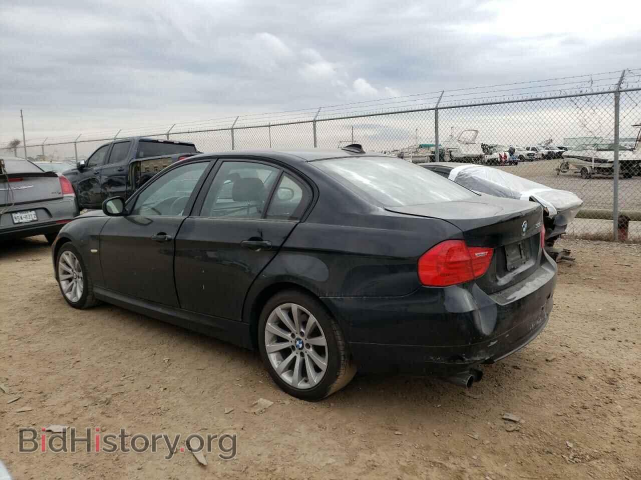 2011 BMW 3 SERIES - VIN: WBAPH7C54BE852748 - Фото 3