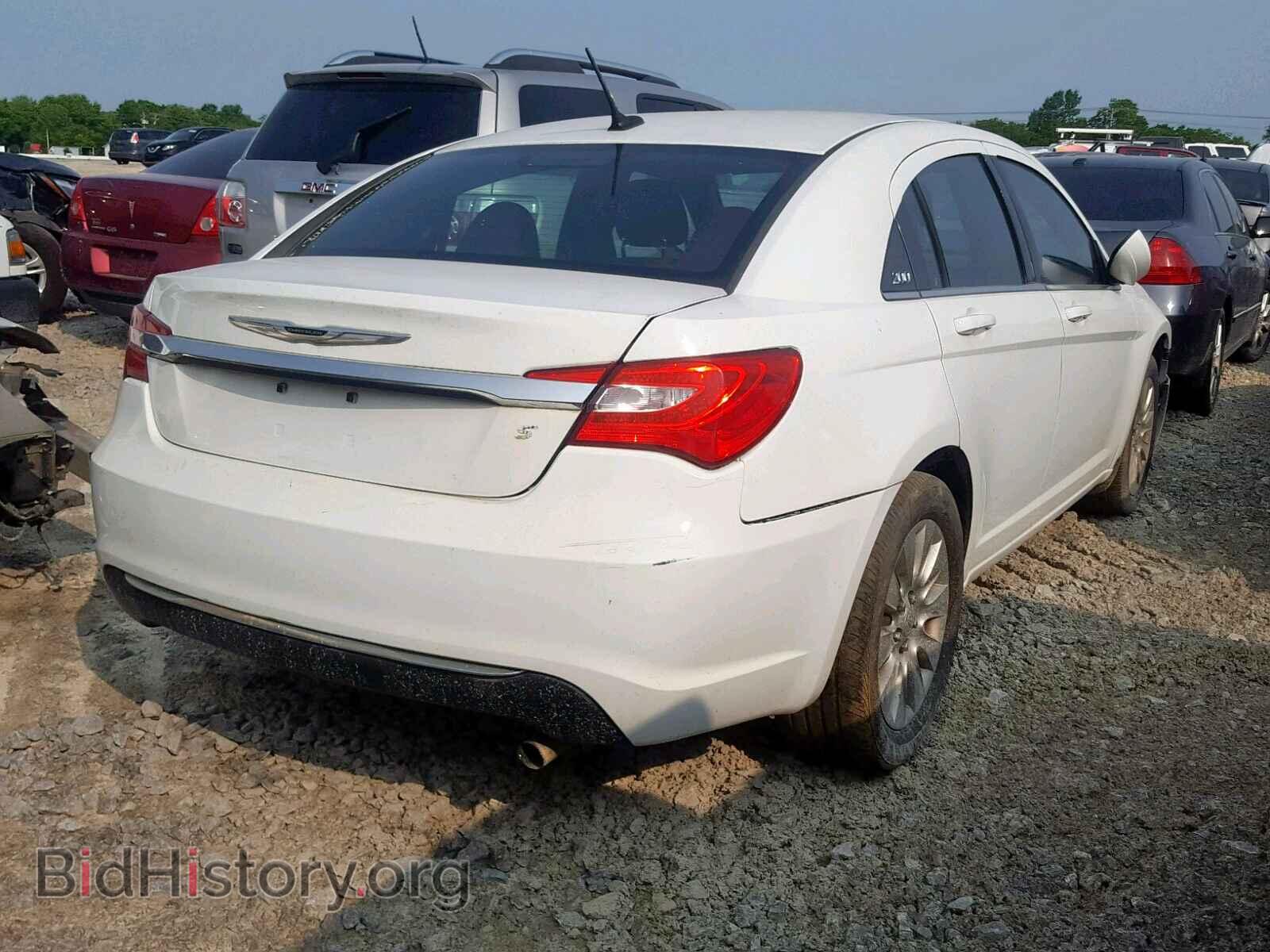 2013 CHRYSLER 200 - VIN: 1C3CCBAB1DN646757 - Photo 4