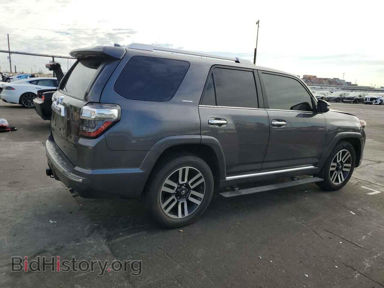 2018 TOYOTA 4RUNNER - VIN: JTEZU5JR9J5174347 - Фото 3