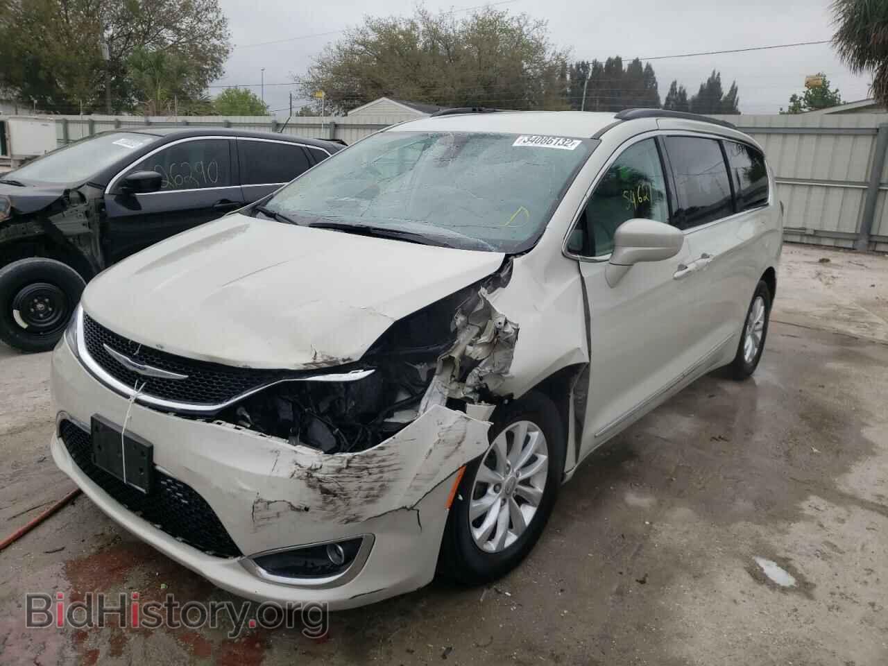 2017 CHRYSLER PACIFICA - VIN: 2C4RC1BG0HR688520 - Фото 2