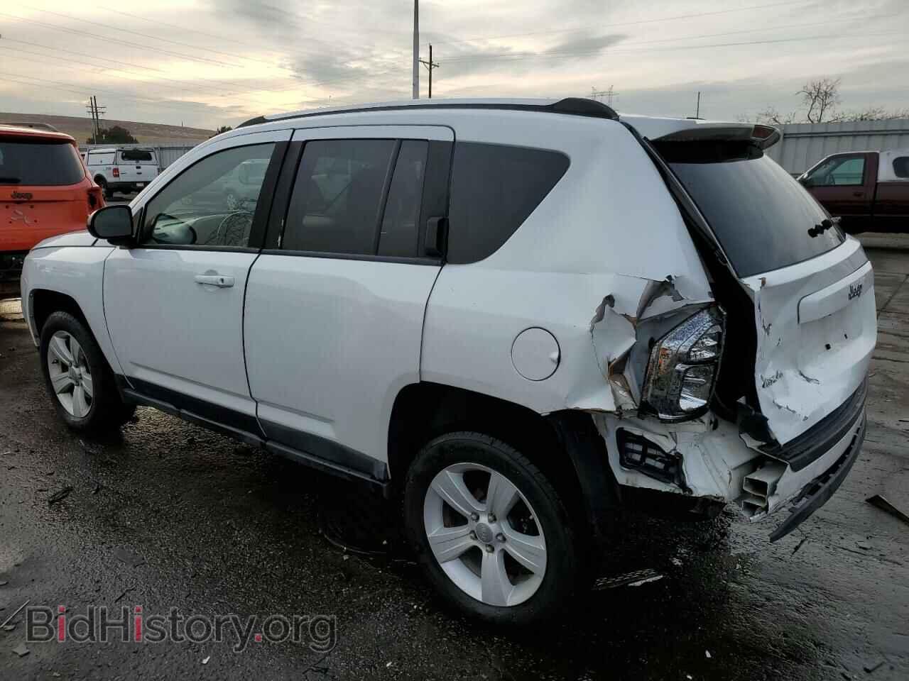 2011 JEEP COMPASS - VIN: 1J4NF1FBXBD179351 - Фото 2