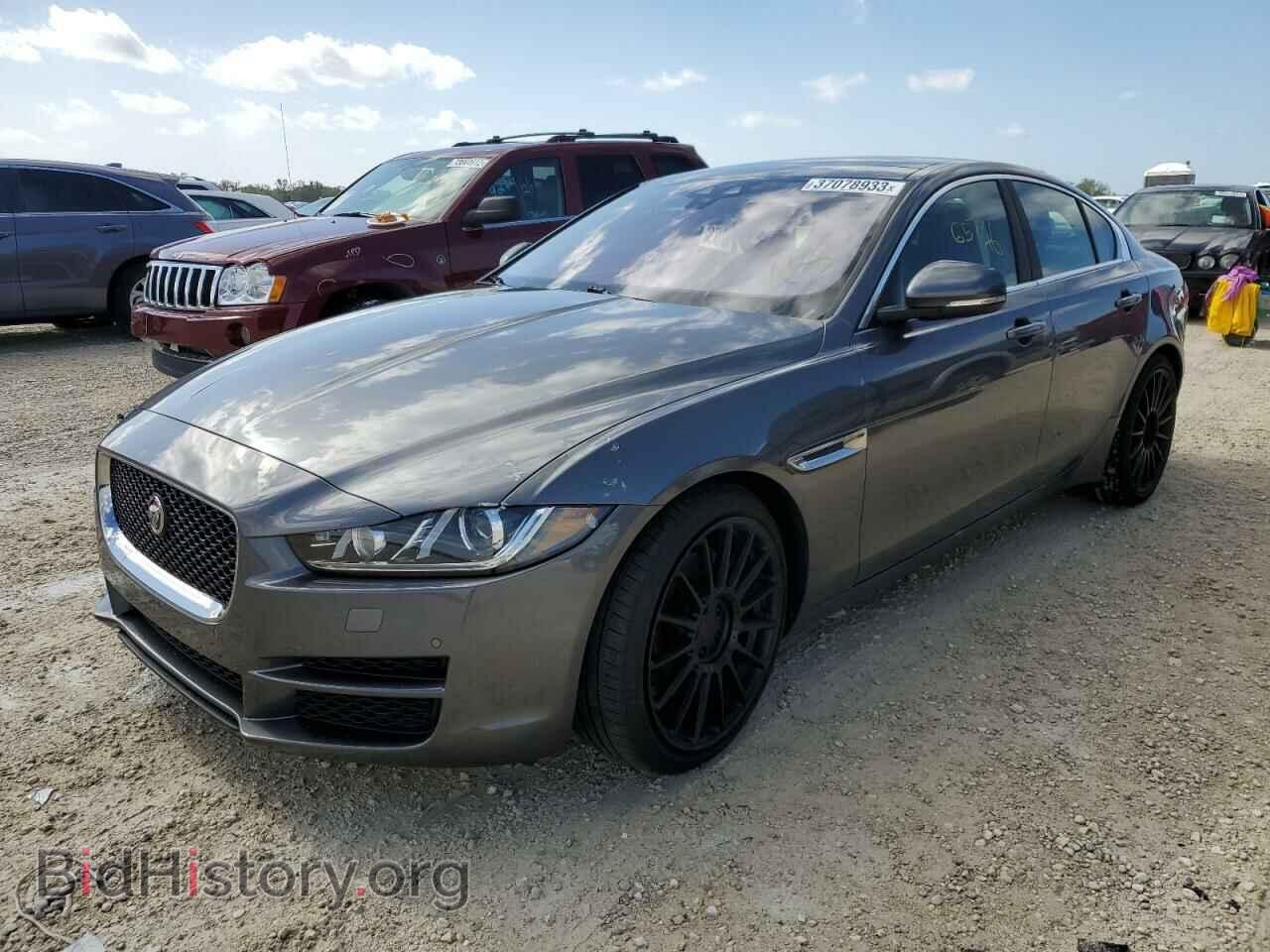 Photo SAJAE4BN8HA956551 - JAGUAR XE 2017