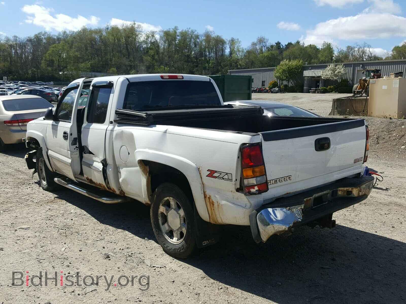 2005 GMC SIERRA - VIN: 2GTEK19B451268328 - Фото 3