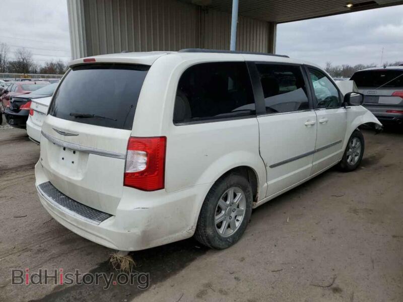2011 Chrysler MINIVAN (VIN 2A4RR5DG8BR701678) — photo 3 of 13