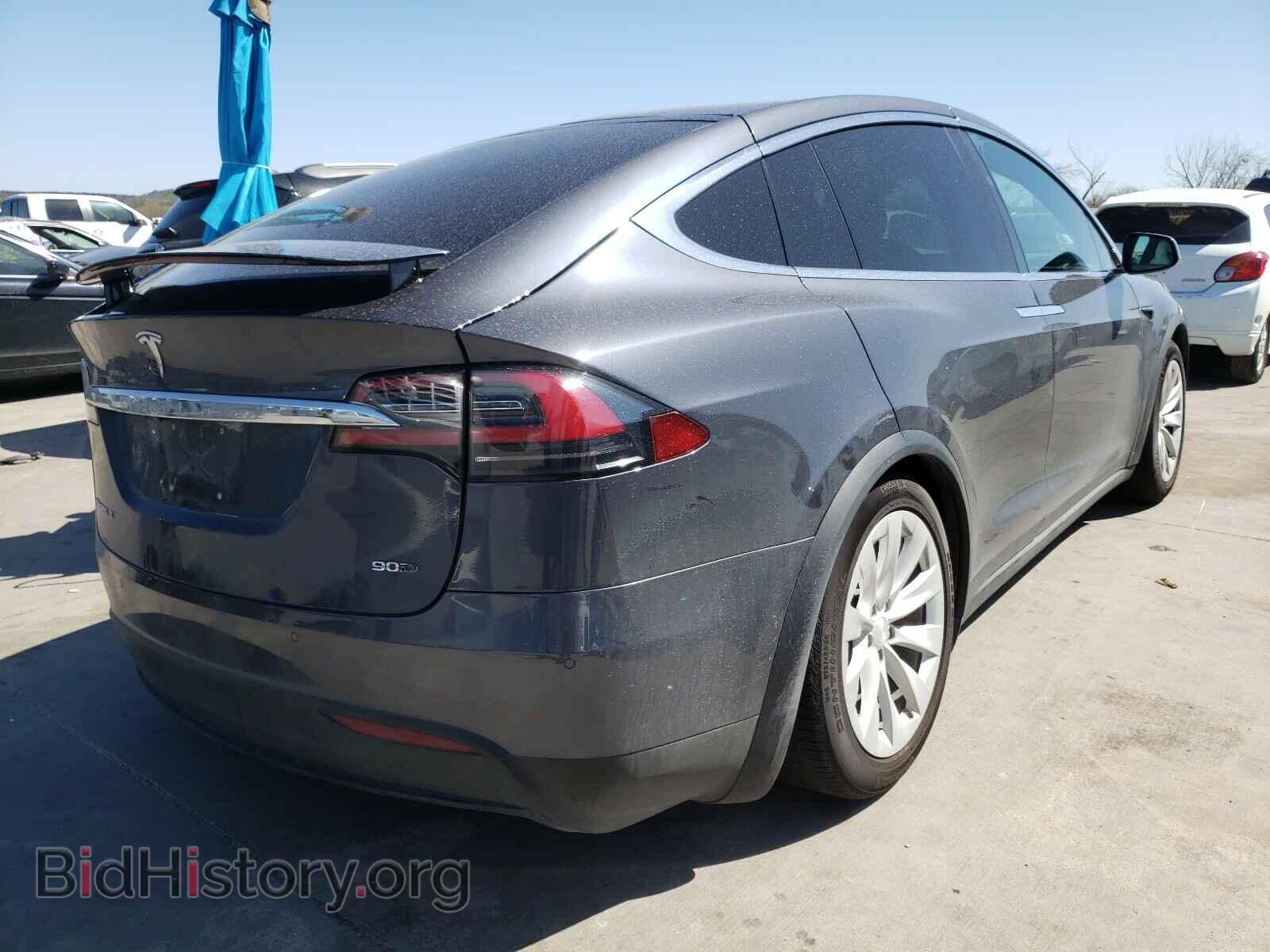 2017 TESLA MODEL X - VIN: 5YJXCBE2XHF053541 - Фото 4
