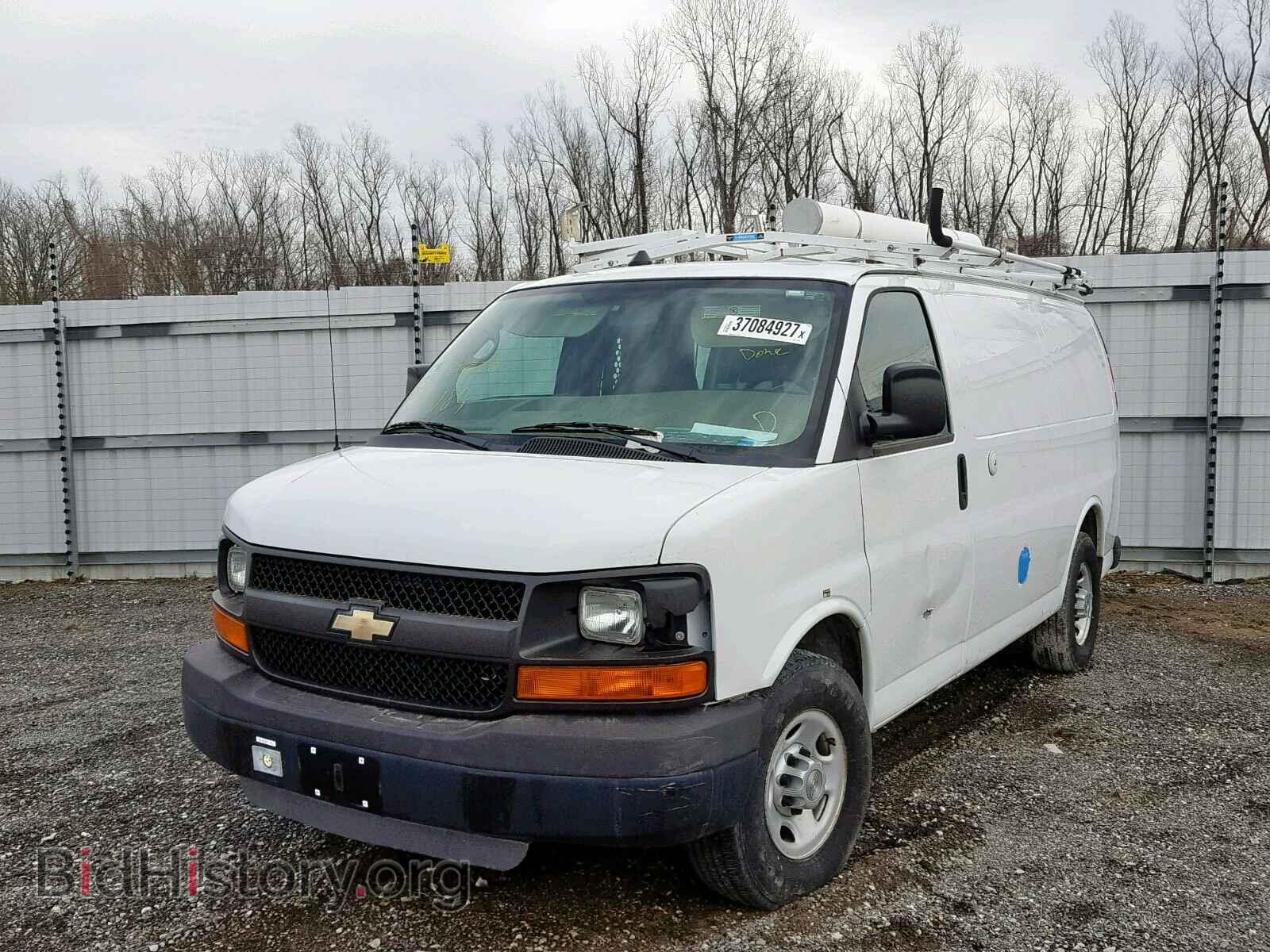 2011 CHEVROLET EXPRESS - VIN: 1GCWGFCB4B1130026 - Фото 2