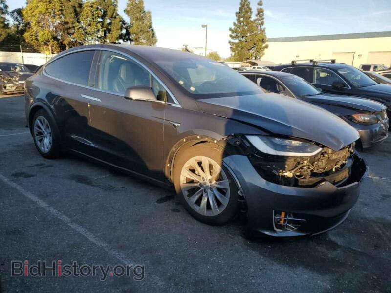2018 Tesla MODEL X (VIN 5YJXCAE22JF141399) — фото 4 из 13
