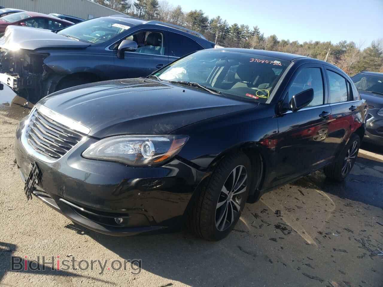 2013 CHRYSLER 200 - VIN: 1C3CCBBB5DN528838 - Фото 2