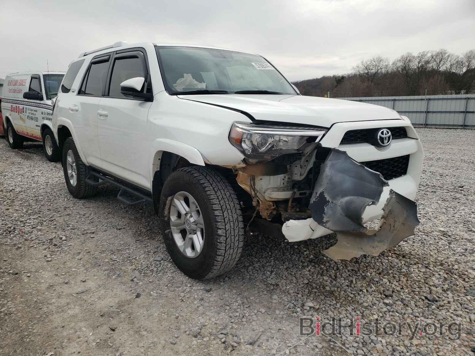 Фотография JTEBU5JR6G5401147 - TOYOTA 4RUNNER 2016