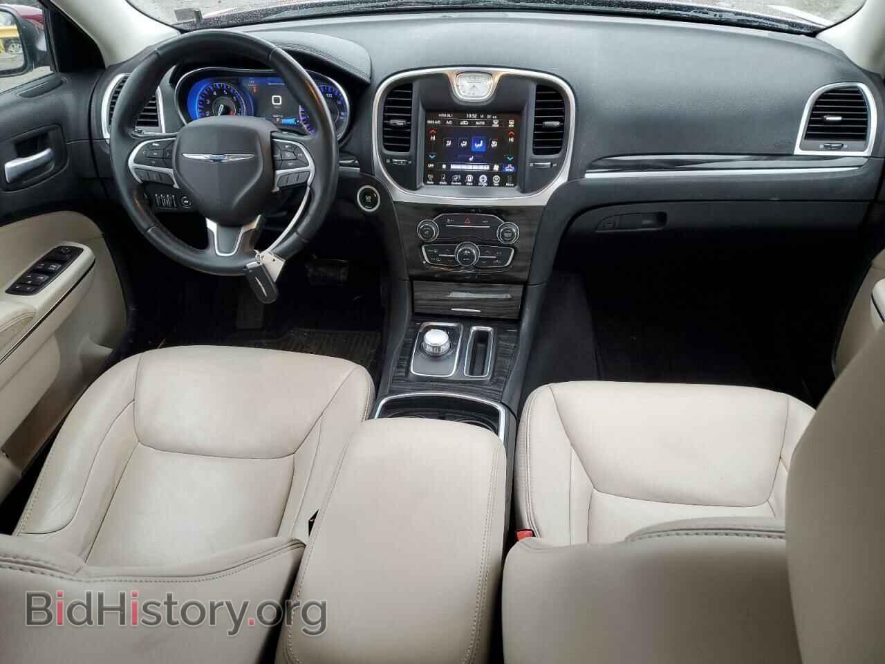 2016 CHRYSLER 300 - VIN: 2C3CCARG9GH270316 - Фото 8