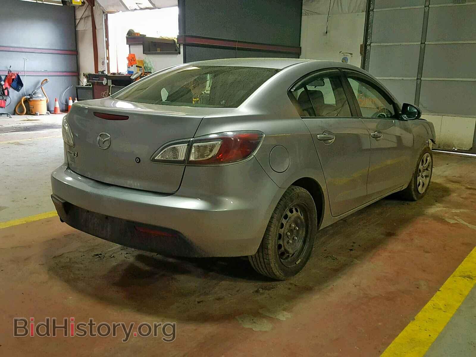 2011 MAZDA 3 - VIN: JM1BL1UG3B1375830 - Фото 4
