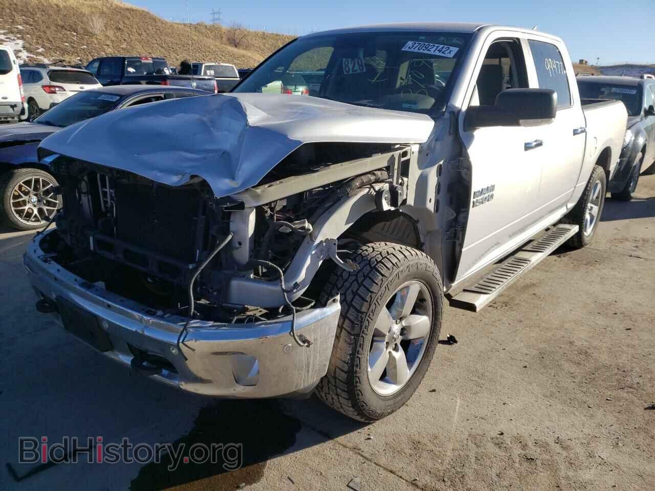 2017 RAM 1500 - VIN: 1C6RR7LT1HS699268 - Фото 2