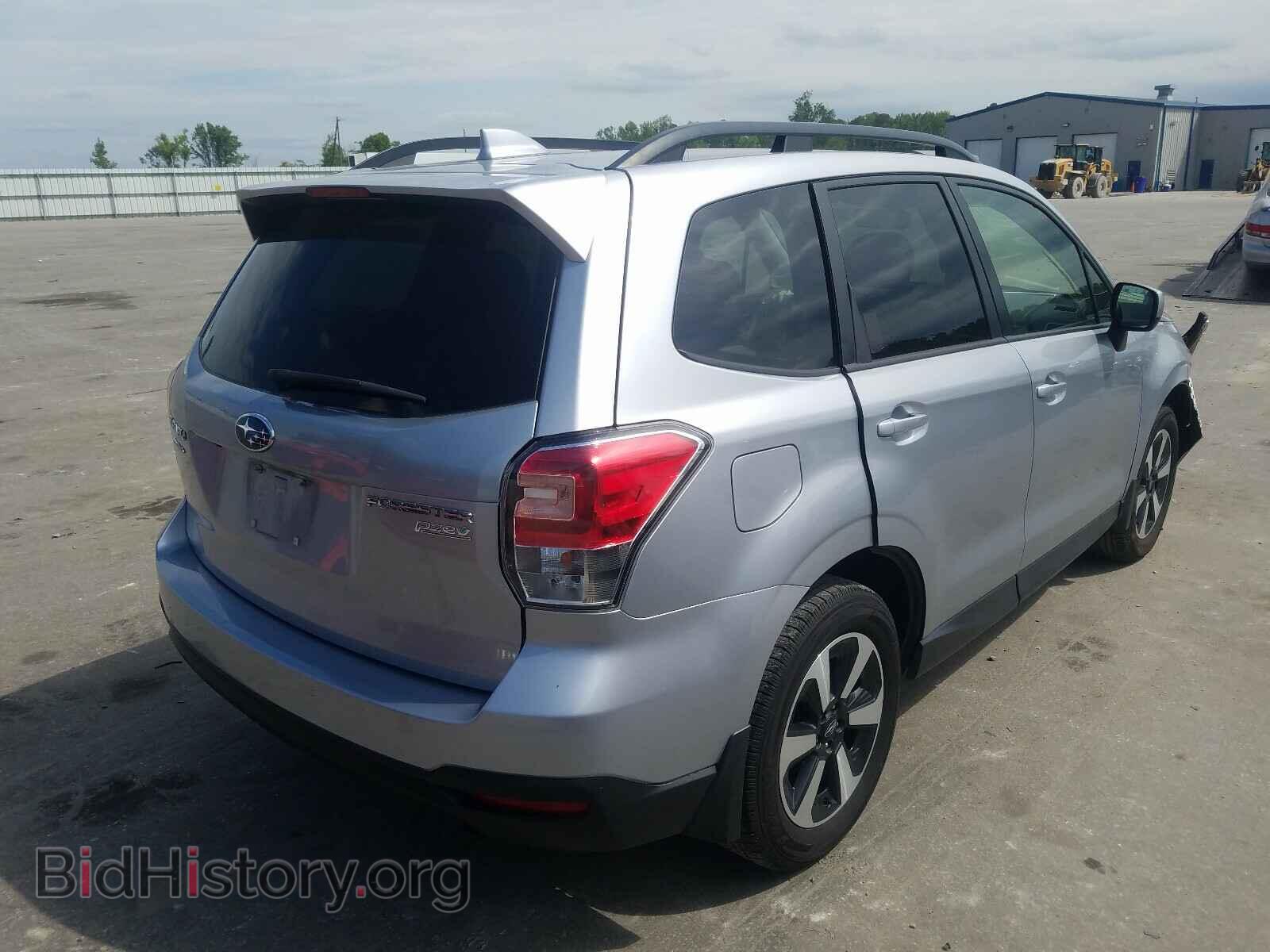 2017 SUBARU FORESTER - VIN: JF2SJAEC6HH417829 - Фото 4
