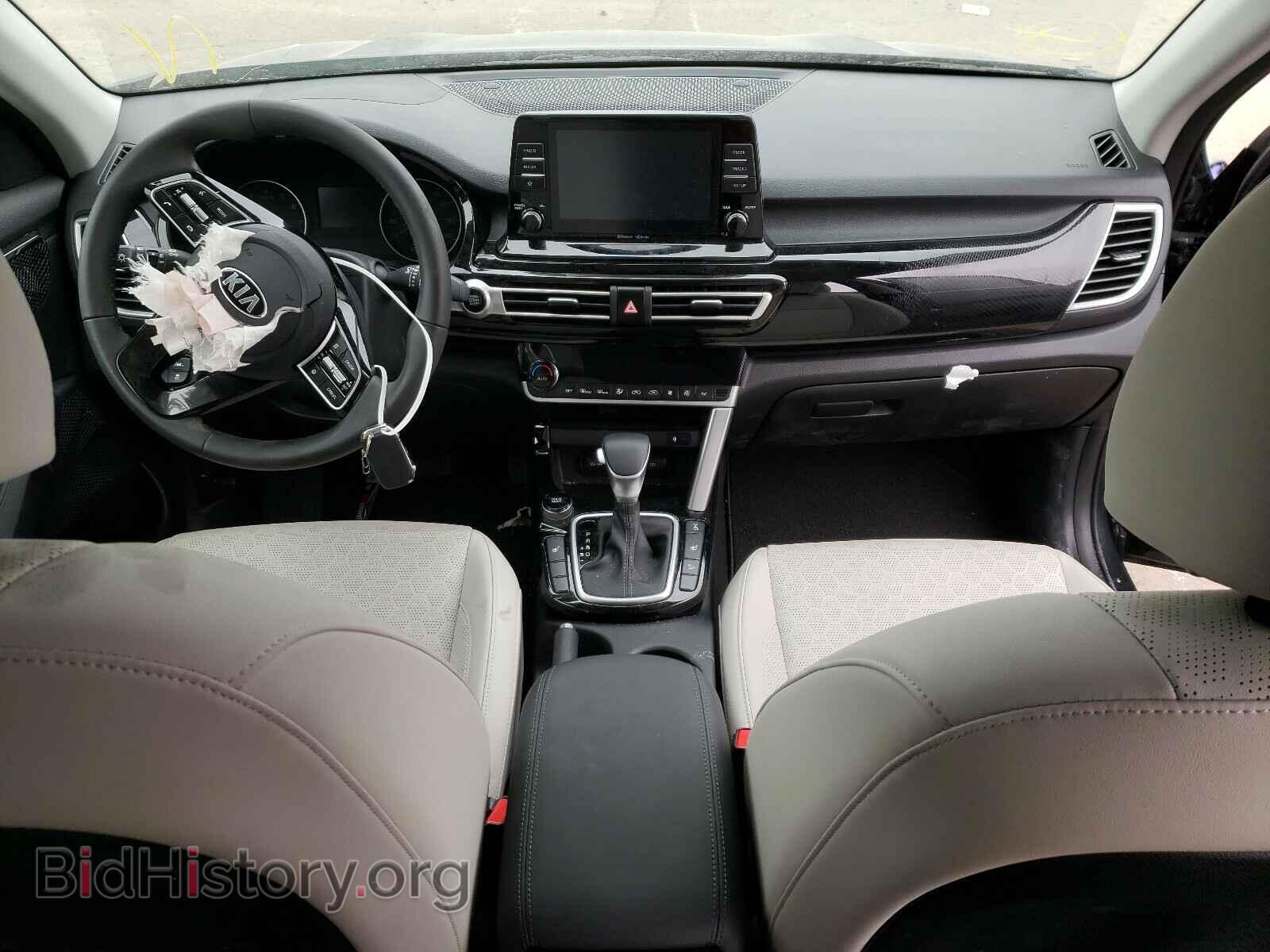 2021 KIA SELTOS - VIN: KNDERCAAXM7135990 - Фото 9