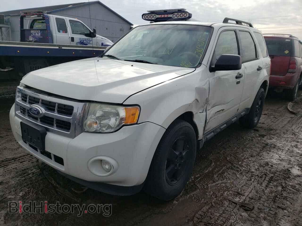2011 FORD ESCAPE - VIN: 1FMCU0D79BKA97534 - Фото 2